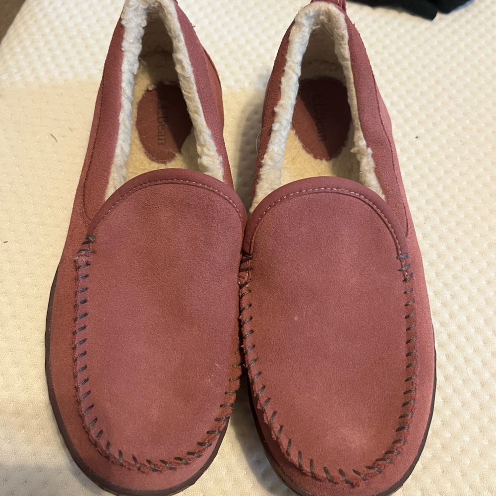 L.L. Bean Women's Pink Suede Fleece Lined Moccasins